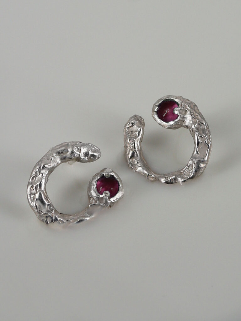 kolczyki koła z kamienem